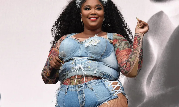 Lizzo’s Summer Body Tips Are Unconventional, But You Might Still Love Them