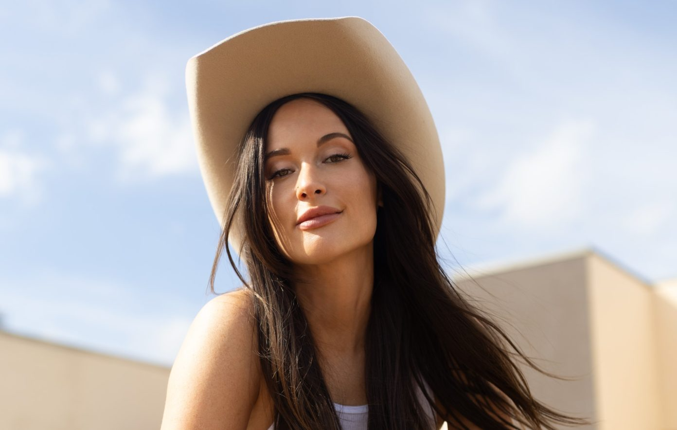 Kacey Musgraves Rediscovers Her Country Spirit on ‘Middle Of Nowhere’